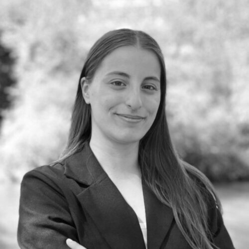 Carolina Riera headshot